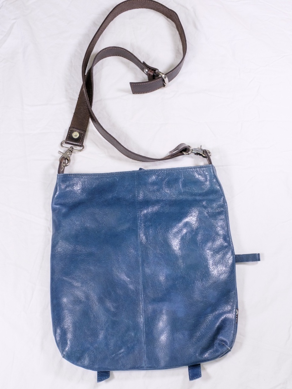 Tano Blue Teal Leather Crossbody Bag - Picture 8 of 12